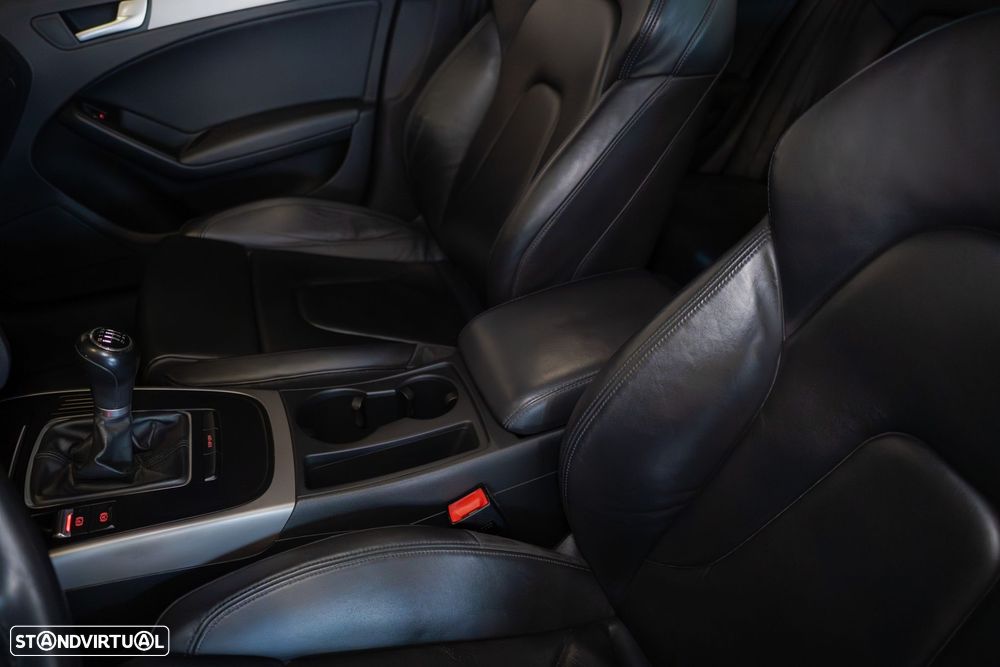 Audi A4 2.0 TDI Advance - 25