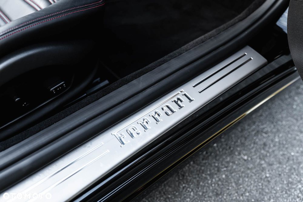 Ferrari California F1 DCT - 30