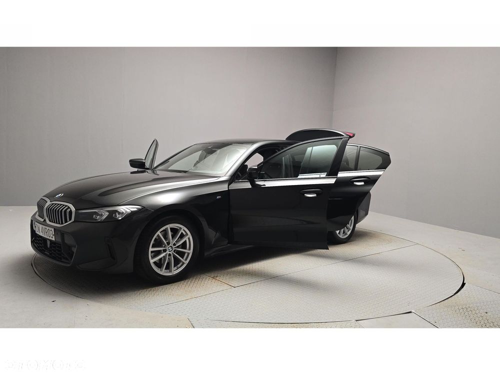 BMW Seria 3 320d xDrive mHEV M Sport - 9
