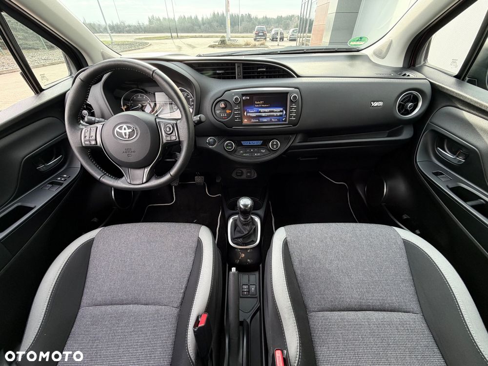Toyota Yaris 1.5 Premium - 30