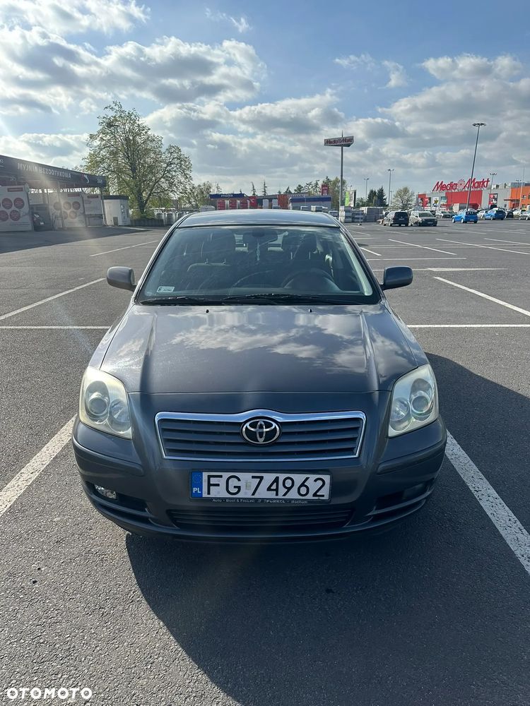 Toyota Avensis 2.0 D-4D Sol - 1