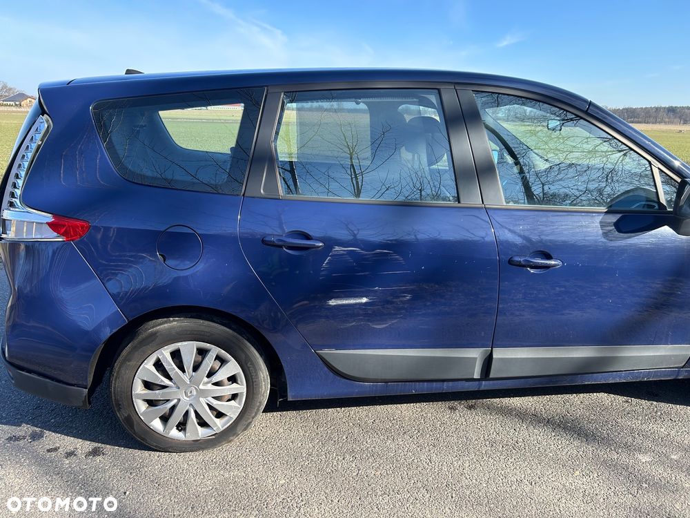 Renault Grand Scenic - 18