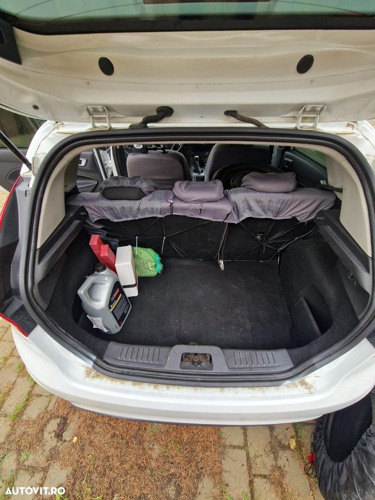 Ford Fiesta - 17