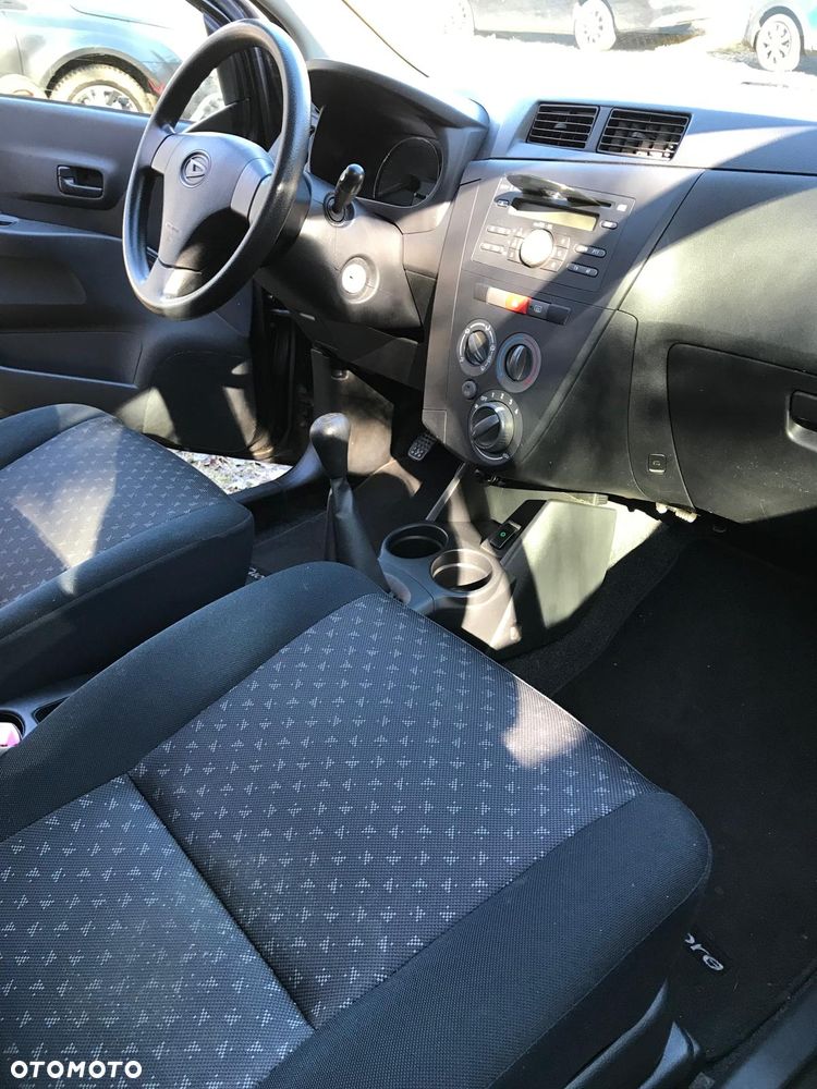 Daihatsu Cuore - 8