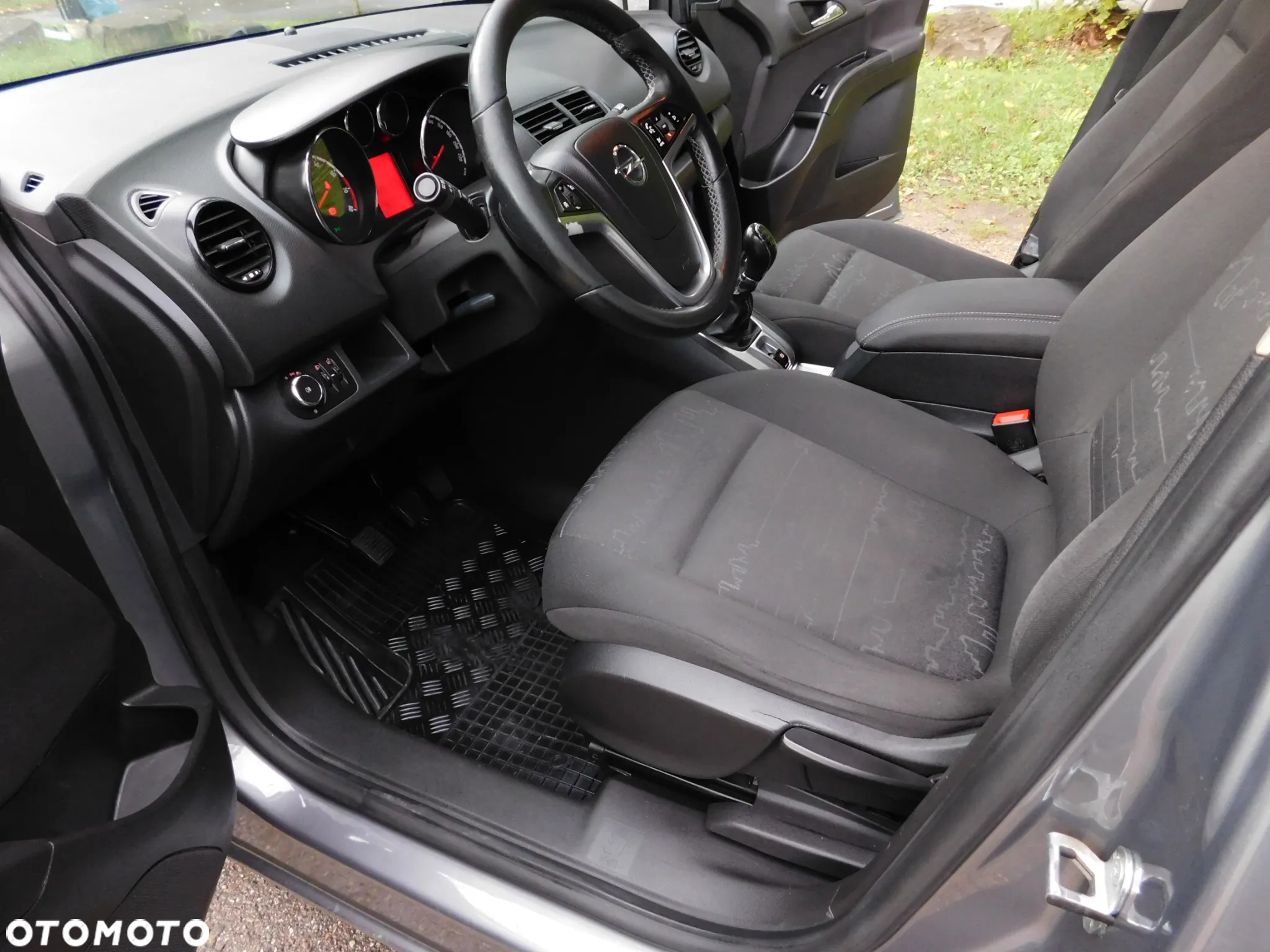 Opel Meriva - 8