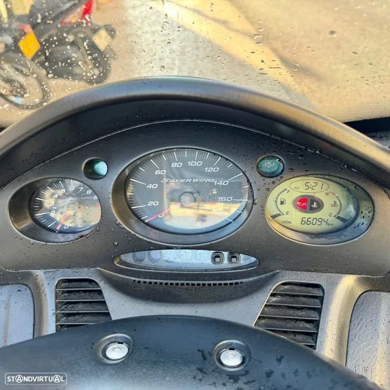 Honda Silver Wing 400 - 11