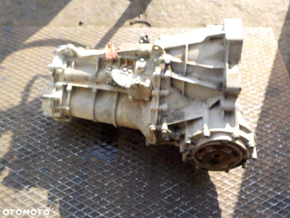 AUDI A4 B8 2.0 TDI SKRZYNIA BIEGÓW LLQ - 5