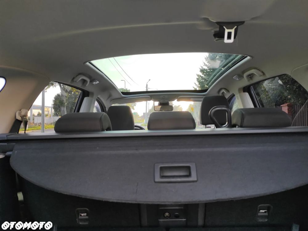 Nissan Qashqai+2 - 12