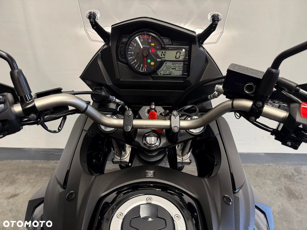 Suzuki V-STROM - 9