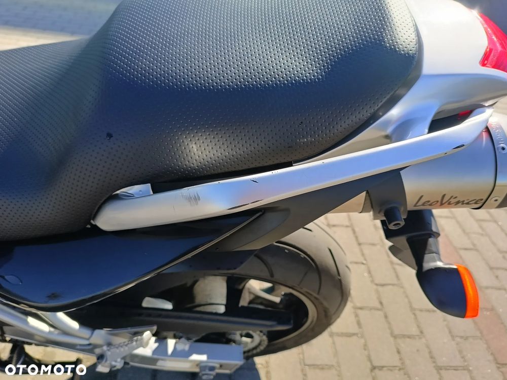 Yamaha FZ6 - 12