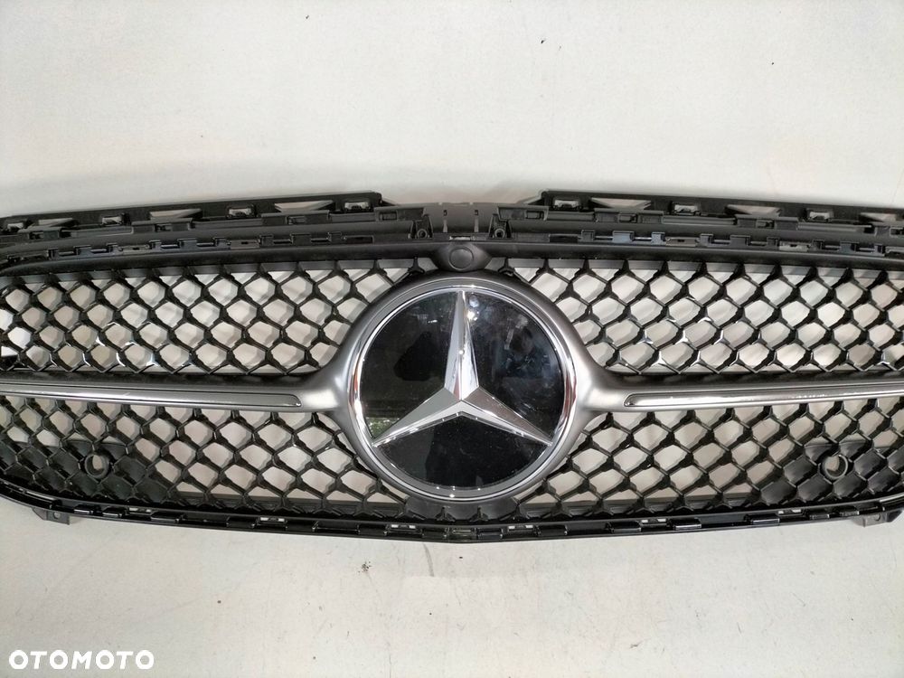 atrapa kratka grill mercedes a klasa w177 lift 22- - 4