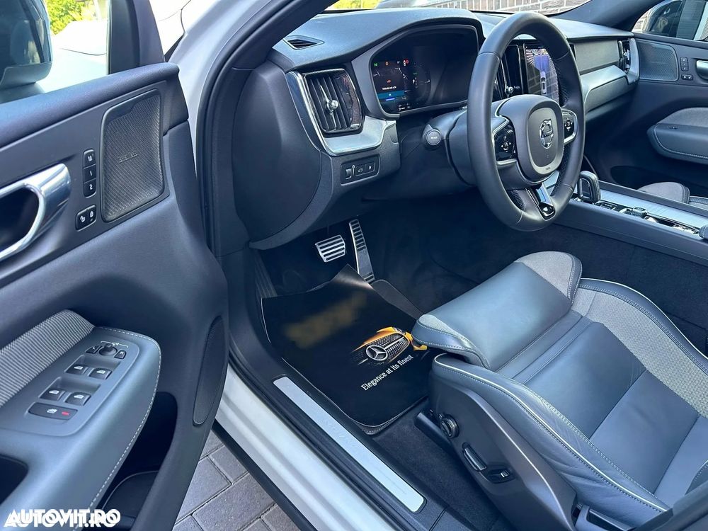 Volvo XC 60 T6 AWD Recharge Geartronic RDesign - 9