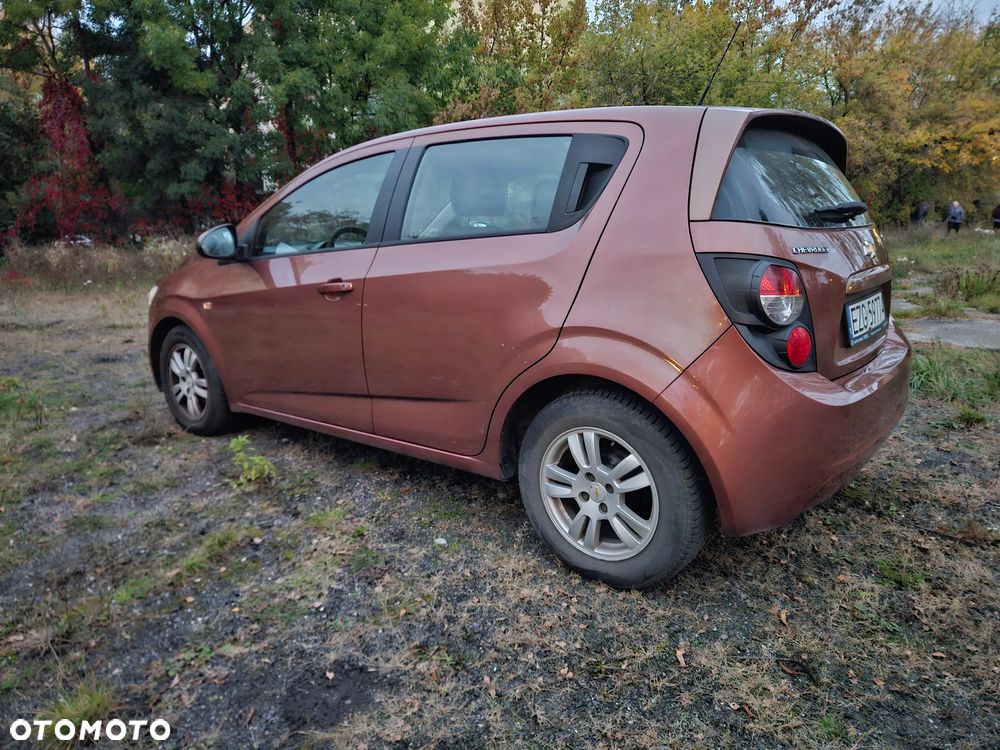 Chevrolet Aveo - 28