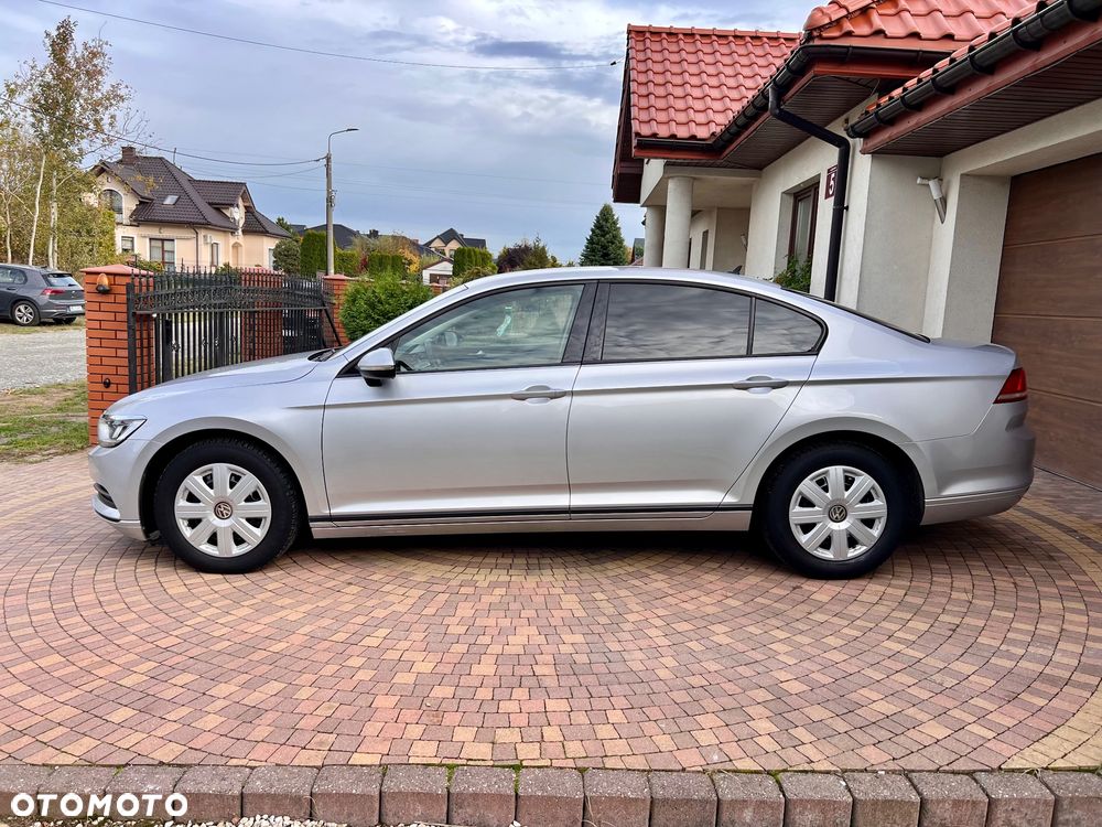 Volkswagen Passat - 24