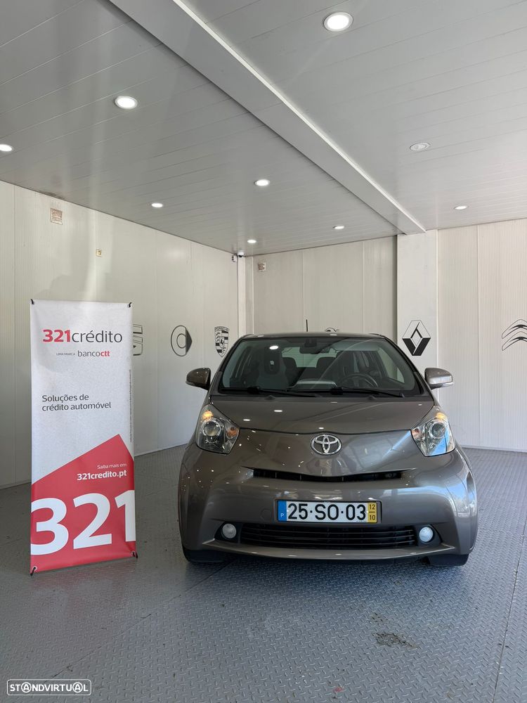 Toyota iQ 1.0 VVT-i Essential+AC