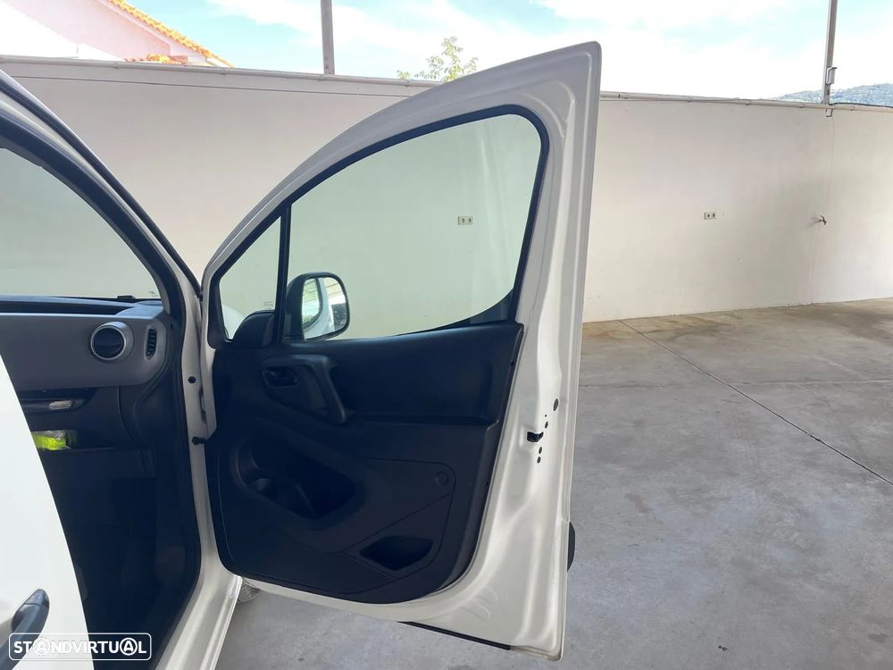 Peugeot Partner 1.6 BlueHDI c/Caixa Fibrada - 22