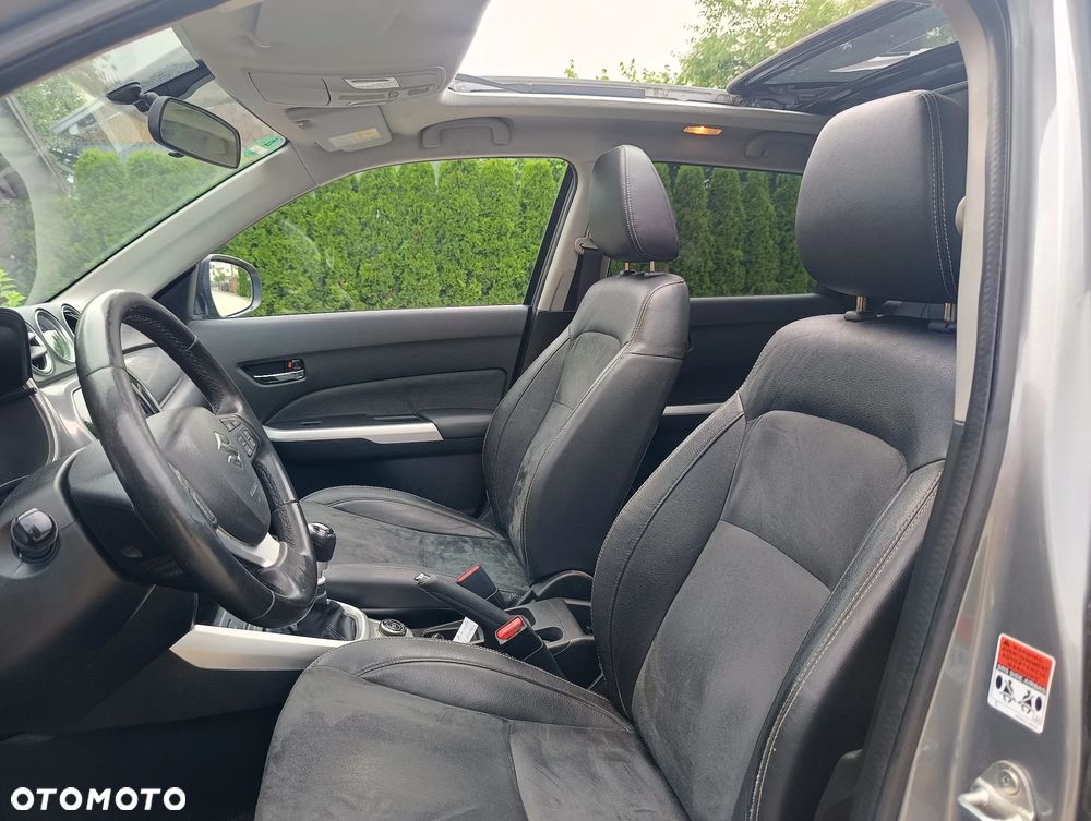 Suzuki Vitara - 25
