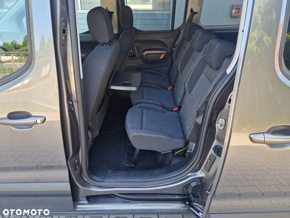 Peugeot Rifter - 11