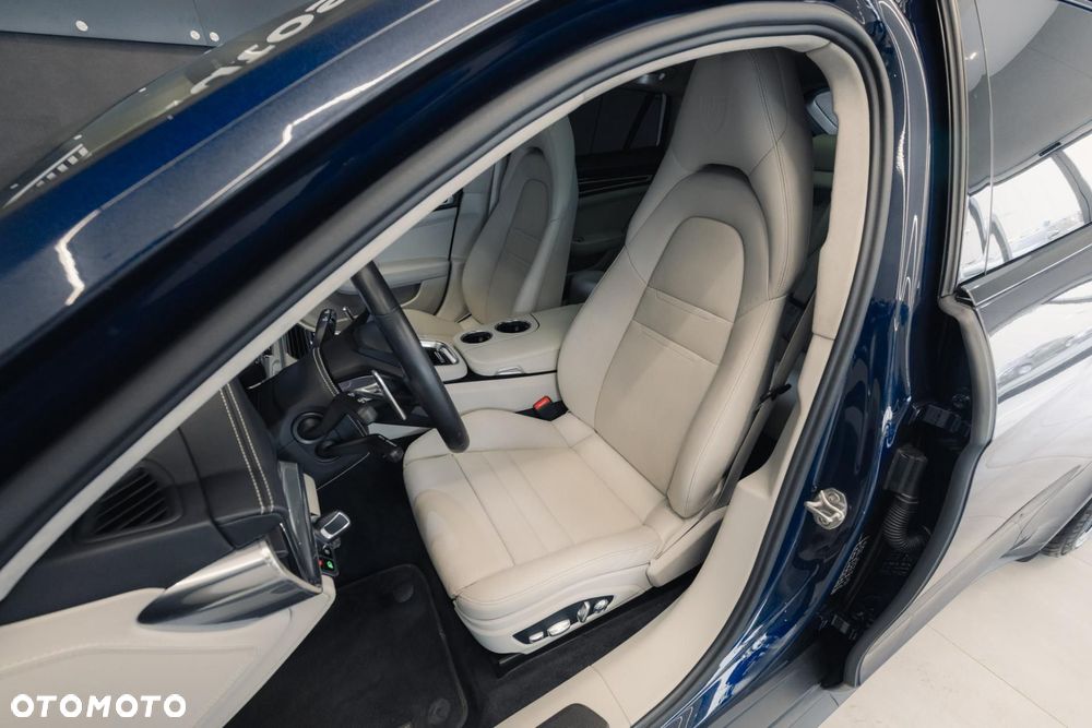 Porsche Panamera 4S E-Hybrid - 13
