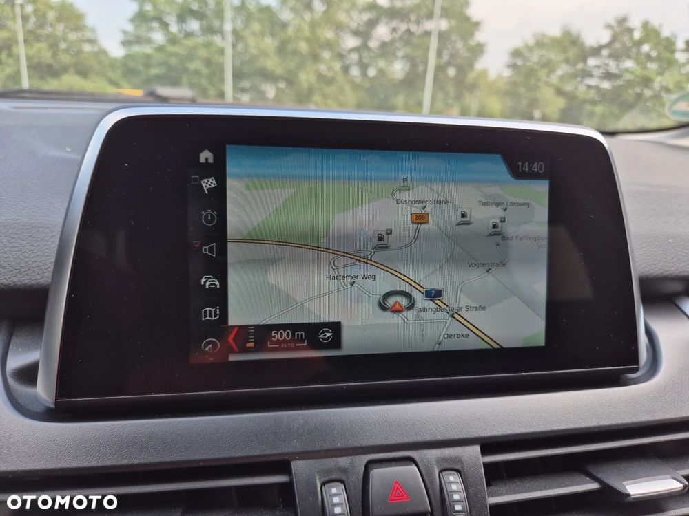 BMW Seria 2 218d Sport Line - 9