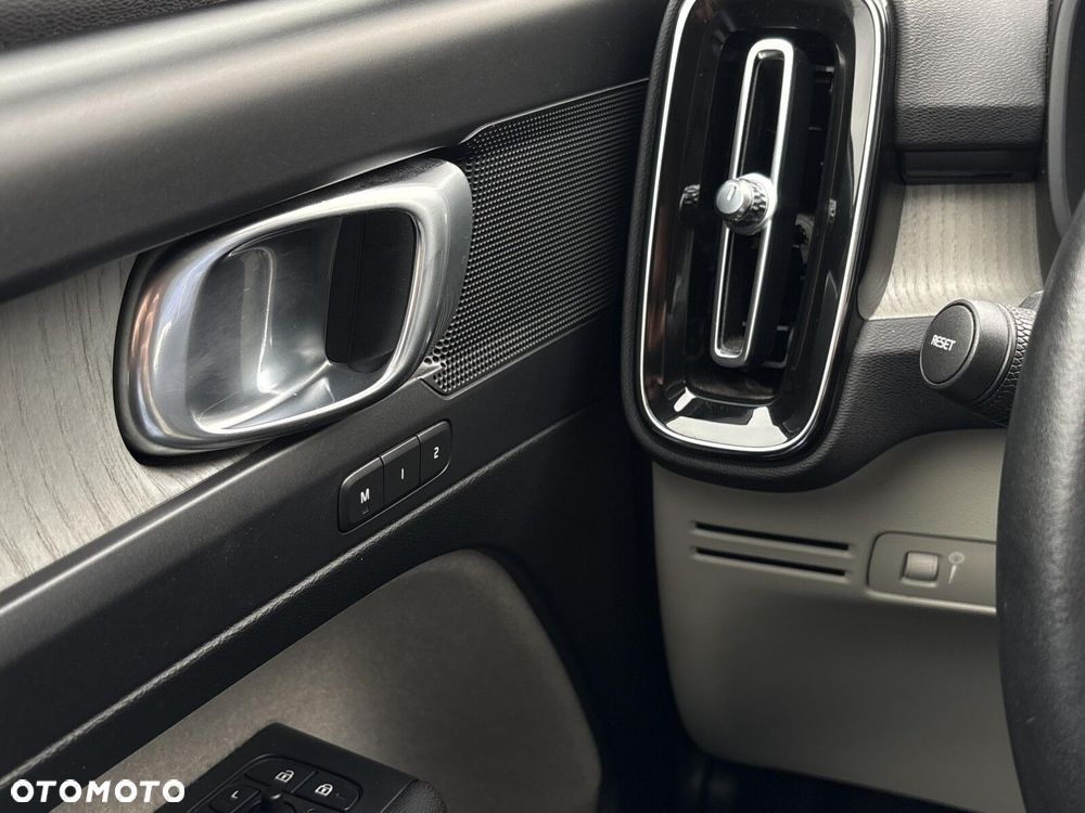 Volvo XC 40 T3 Inscription - 10