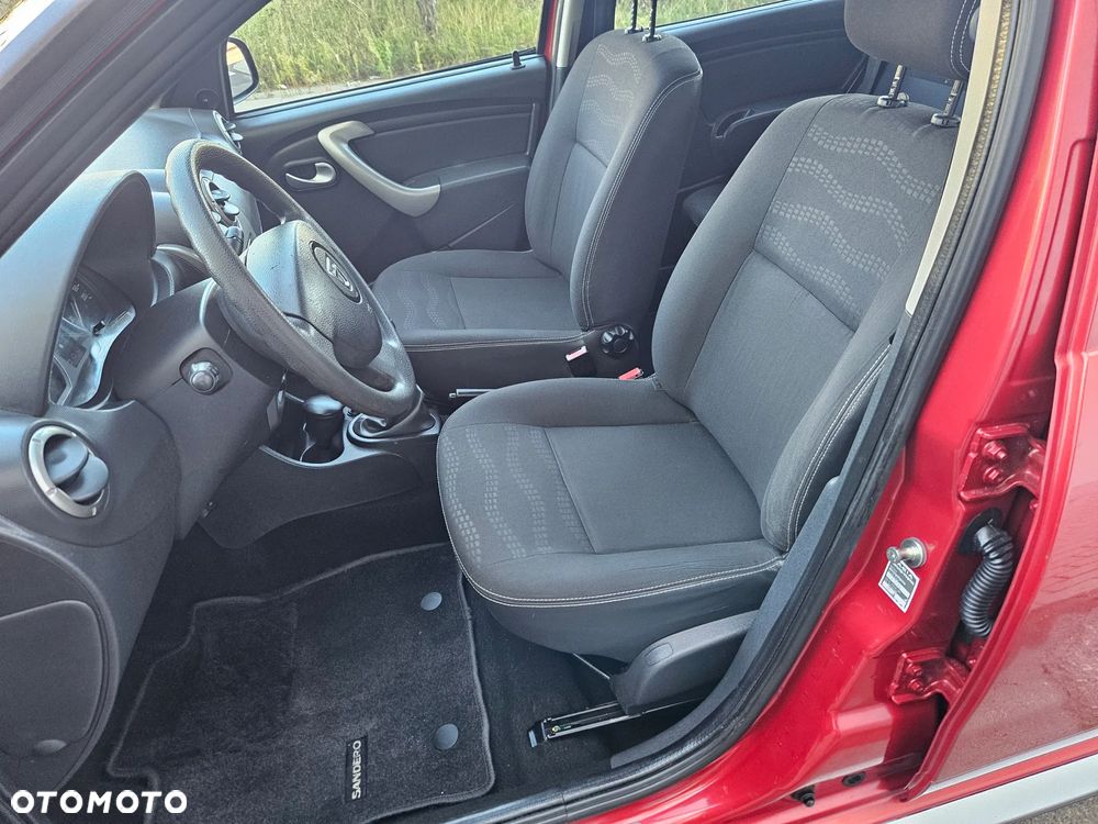 Dacia Sandero 1.6 MPI Stepway - 3