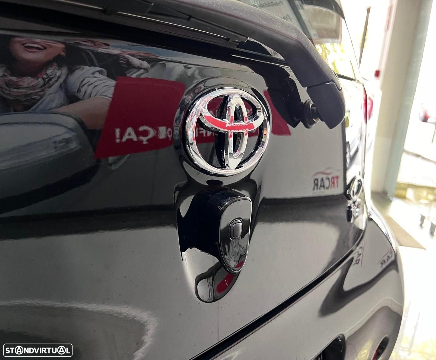 Toyota iQ 1.0 VVT-i - 24