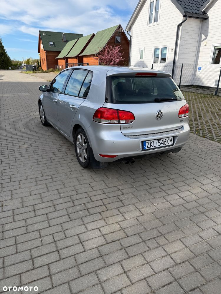 Volkswagen Golf 2.0 TDI Comfortline - 4