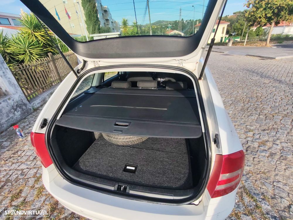 Skoda Octavia Break - 13