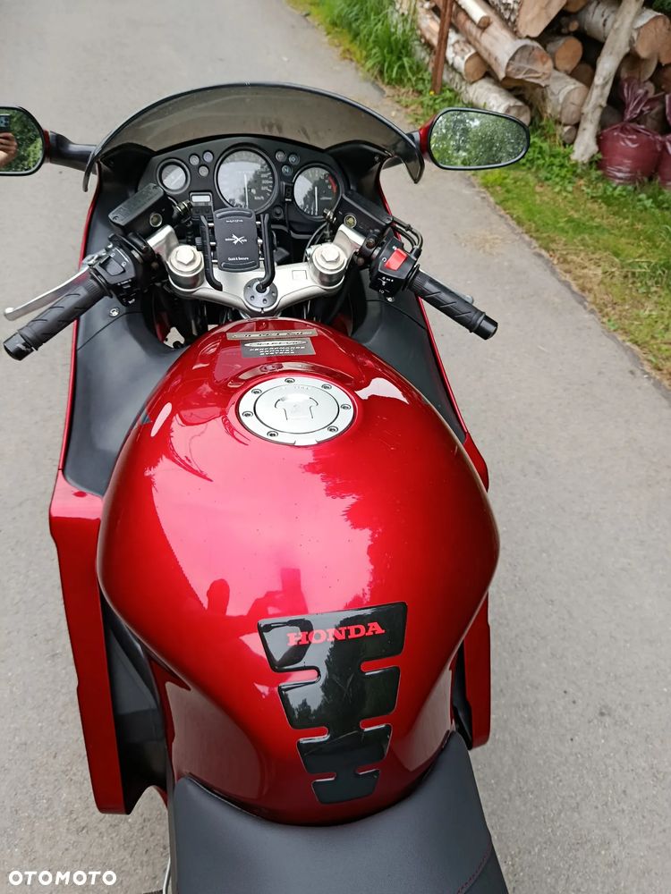 Honda CBR - 9