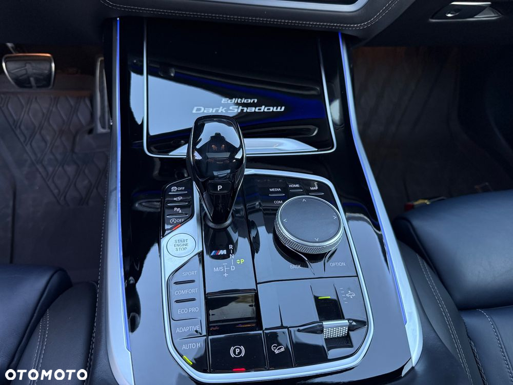 BMW X7 M50d sport - 31
