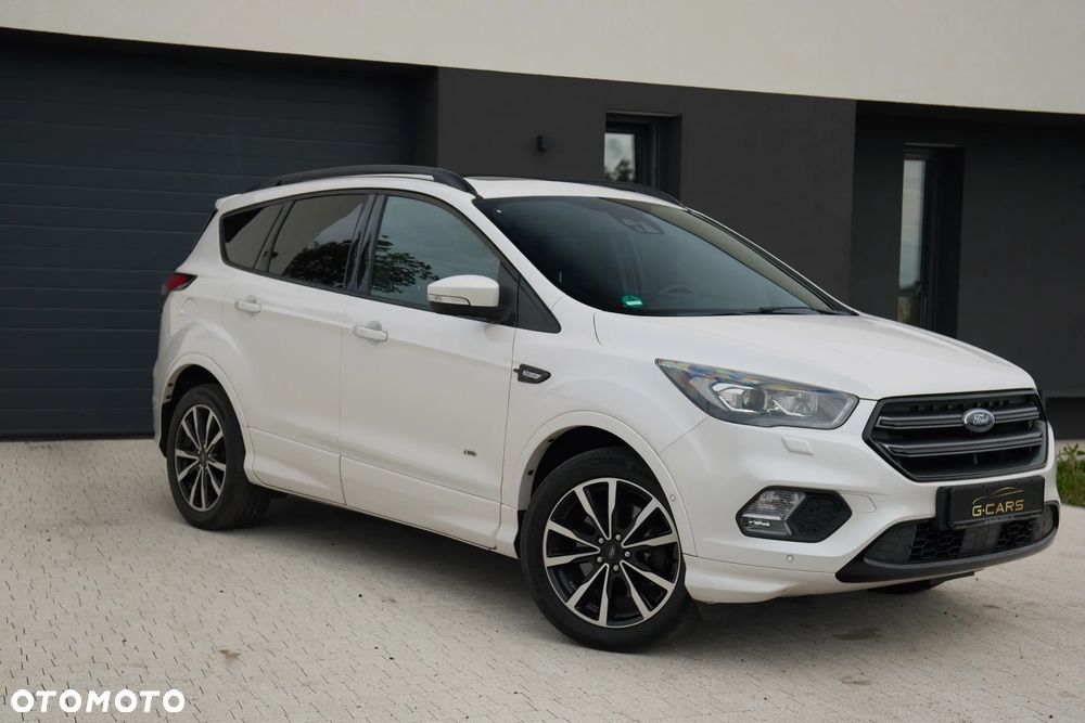 Ford Kuga - 2