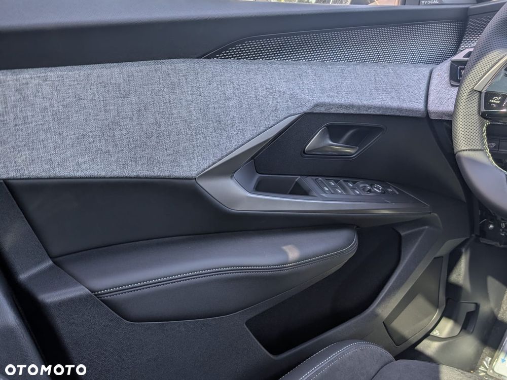 Peugeot 3008 1.2 PureTech mHEV Allure e-DCS6 - 14