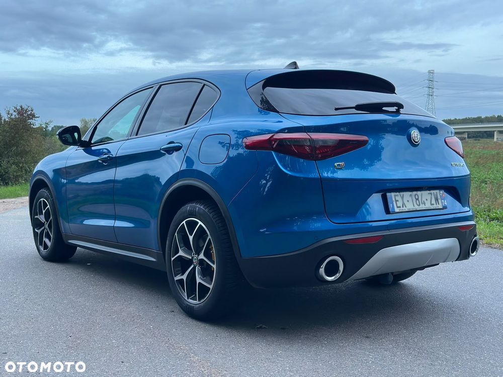 Alfa Romeo Stelvio - 18