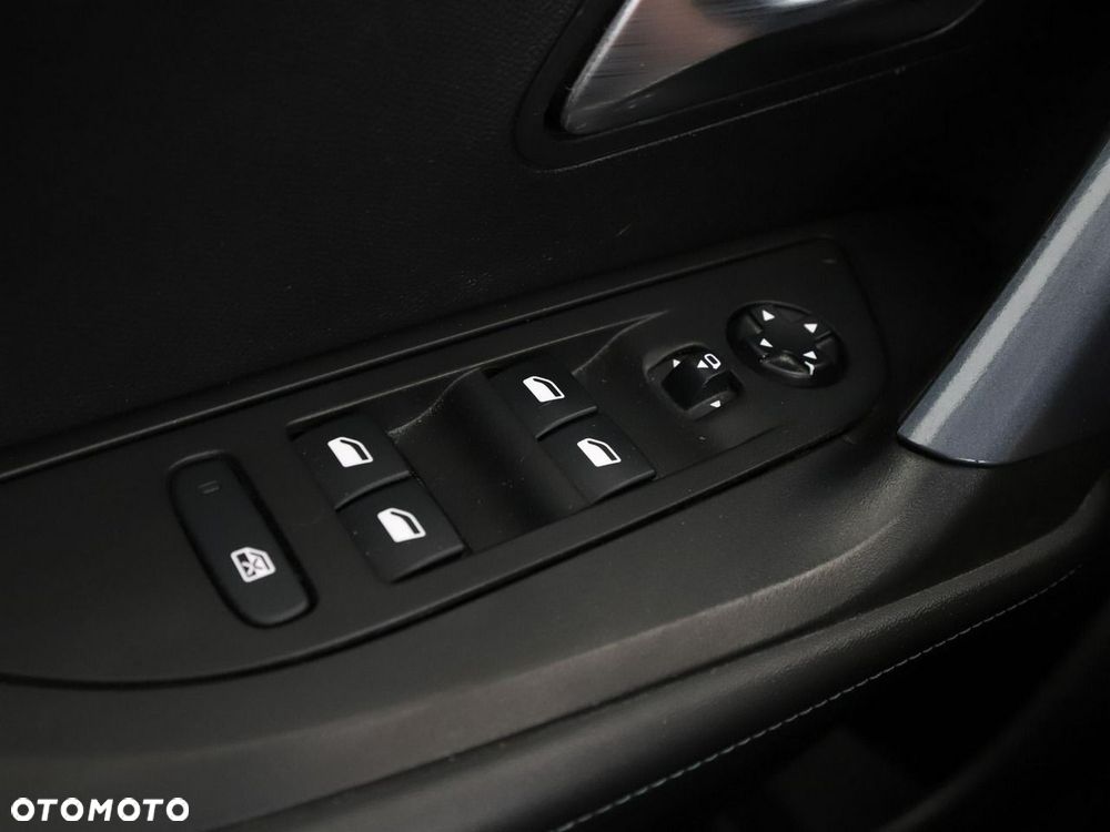 Peugeot 2008 PureTech 100 Stop&Start Allure Pack - 38