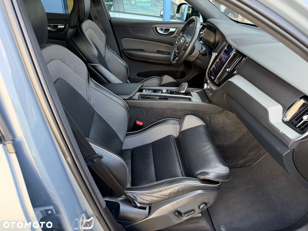 Volvo XC 60 B4 B Inscription - 24