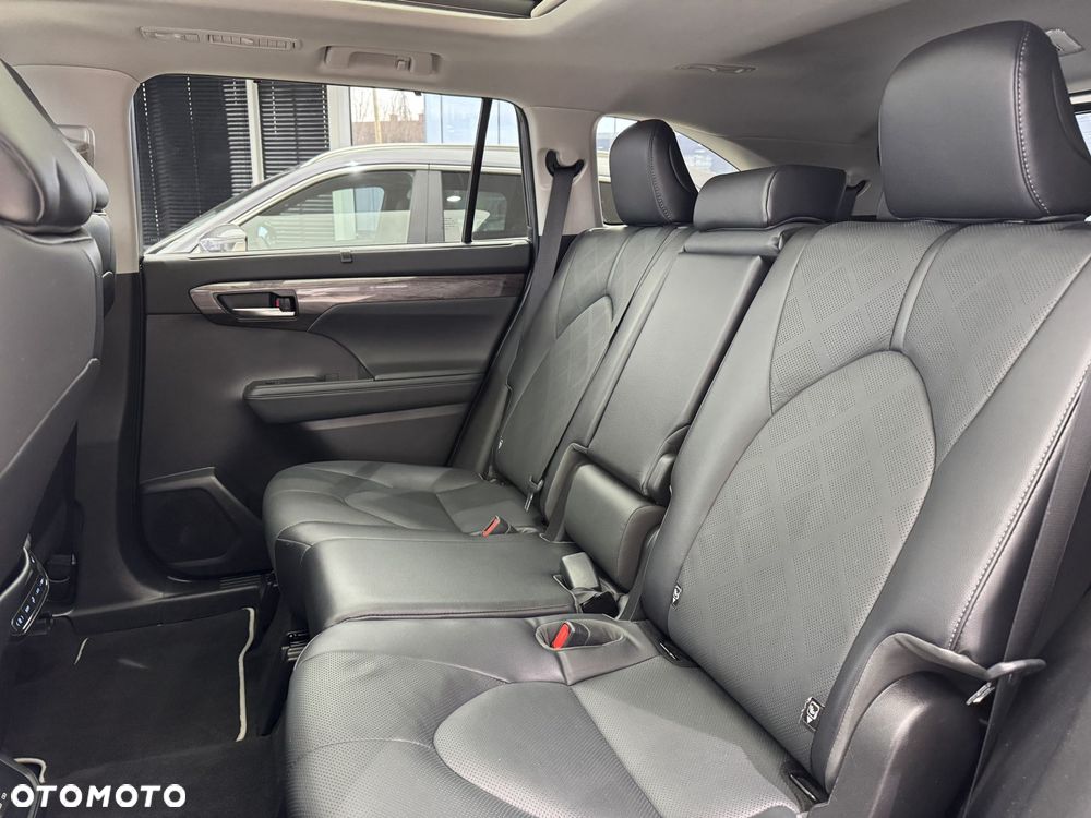 Toyota Highlander - 14