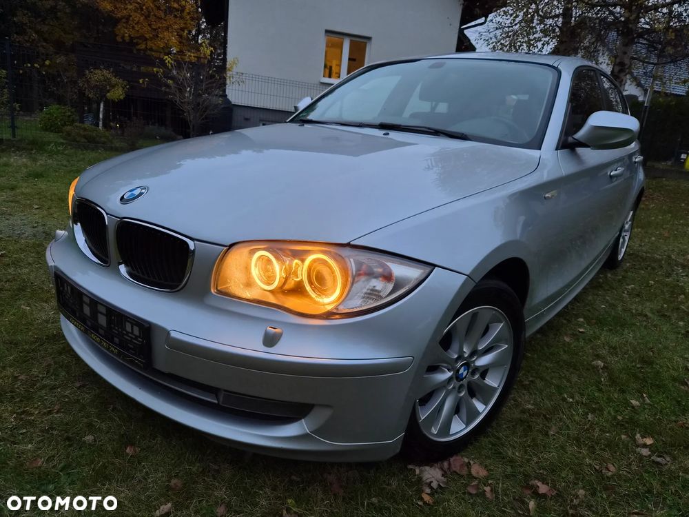 BMW Seria 1 2009 photo 2