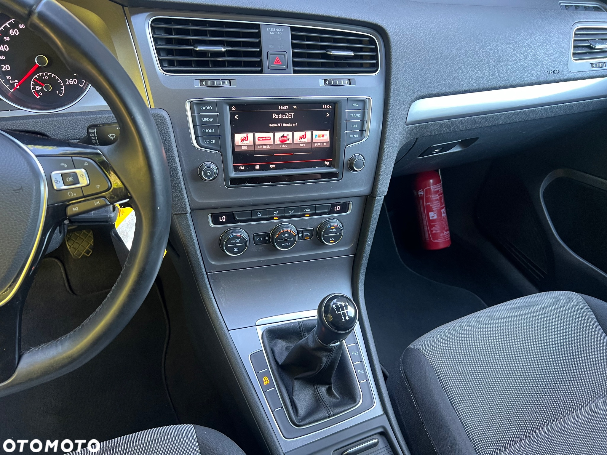 Volkswagen Golf 1.6 BlueTDI Comfortline - 15
