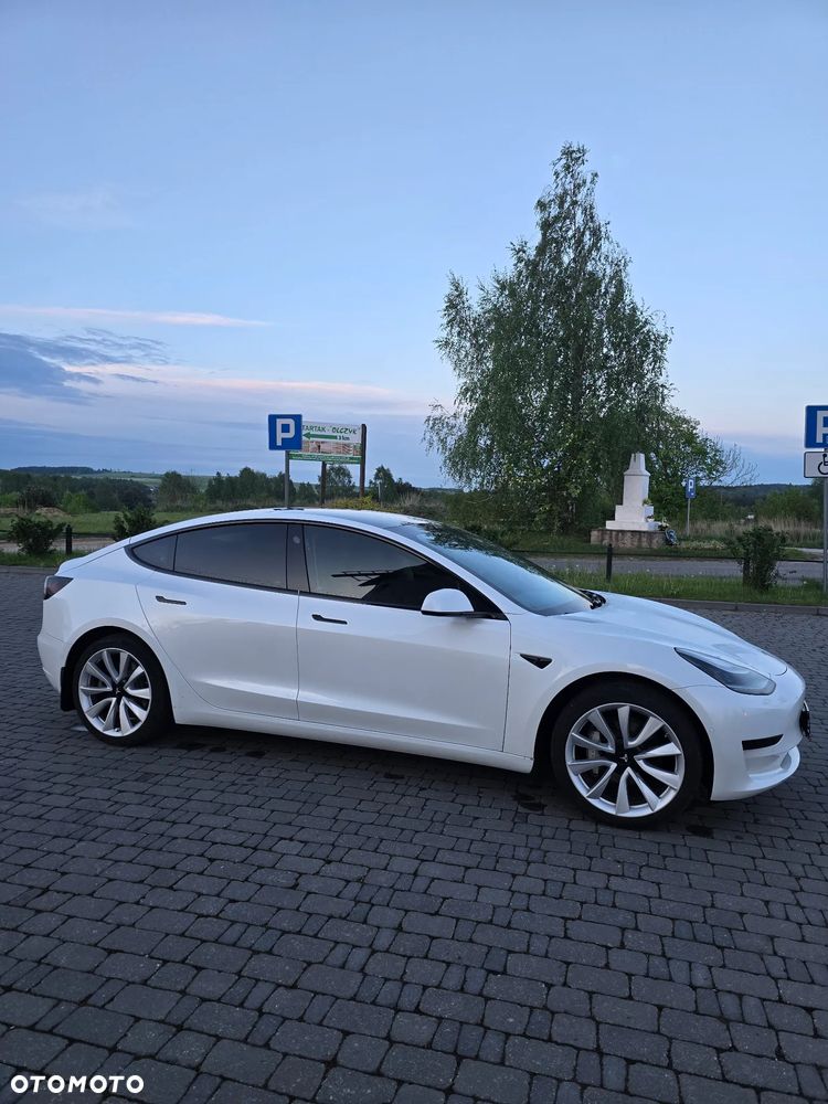 Tesla Model 3 Standard Reichweite Plus Hinterradantrieb - 4