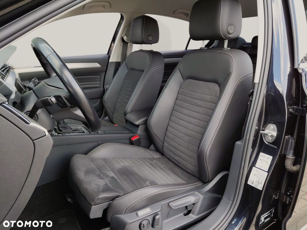Volkswagen Passat - 10
