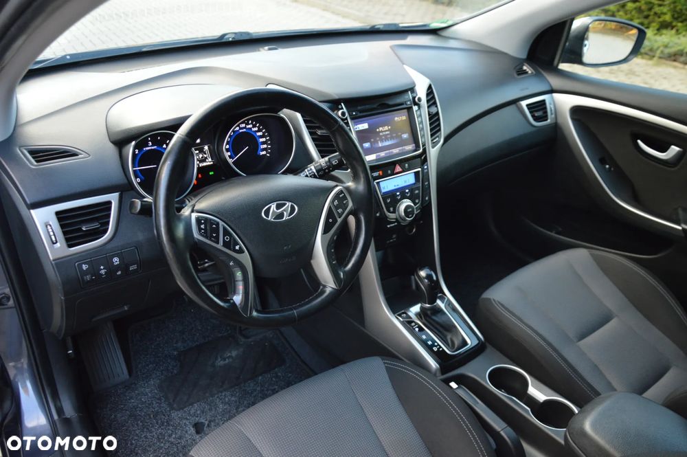 Hyundai i30 1.6 CRDi Premium DCT - 9