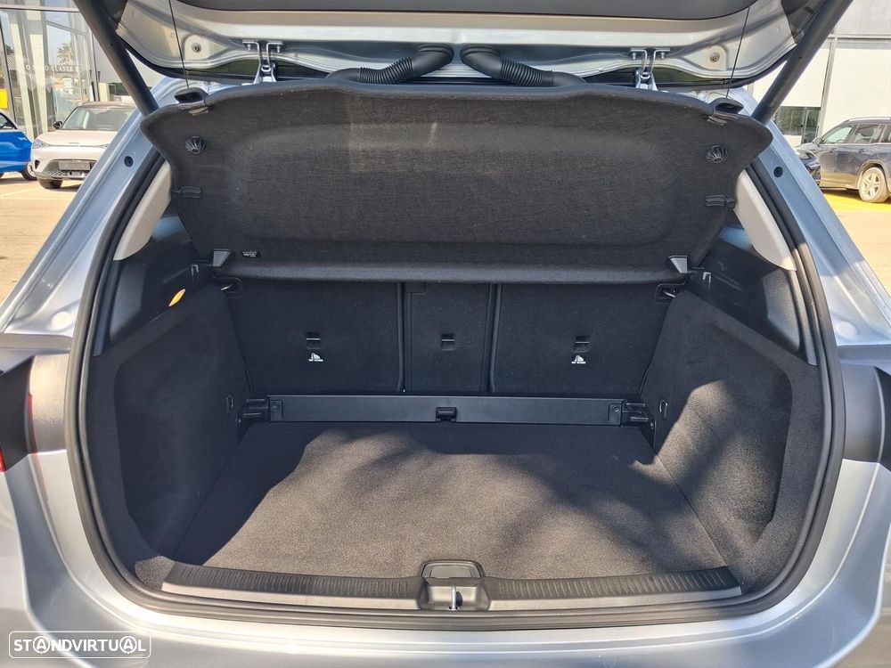 Mercedes-Benz B 180 d - 12