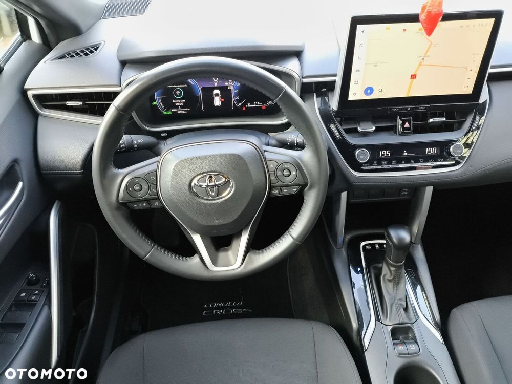 Toyota Corolla Cross - 25
