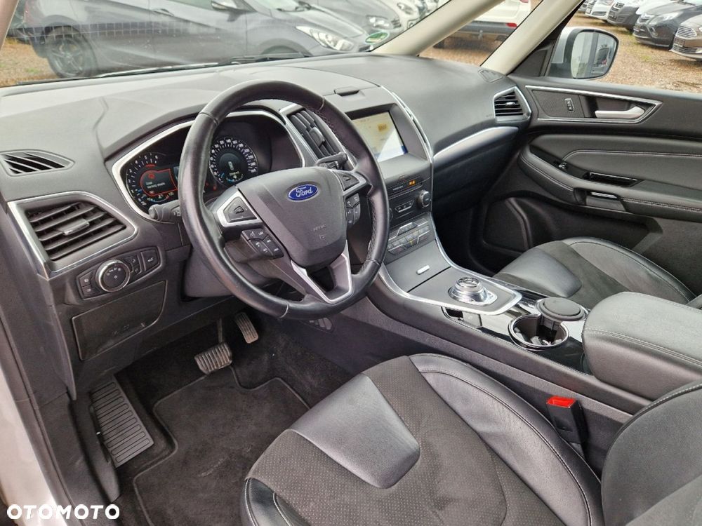 Ford Galaxy - 6