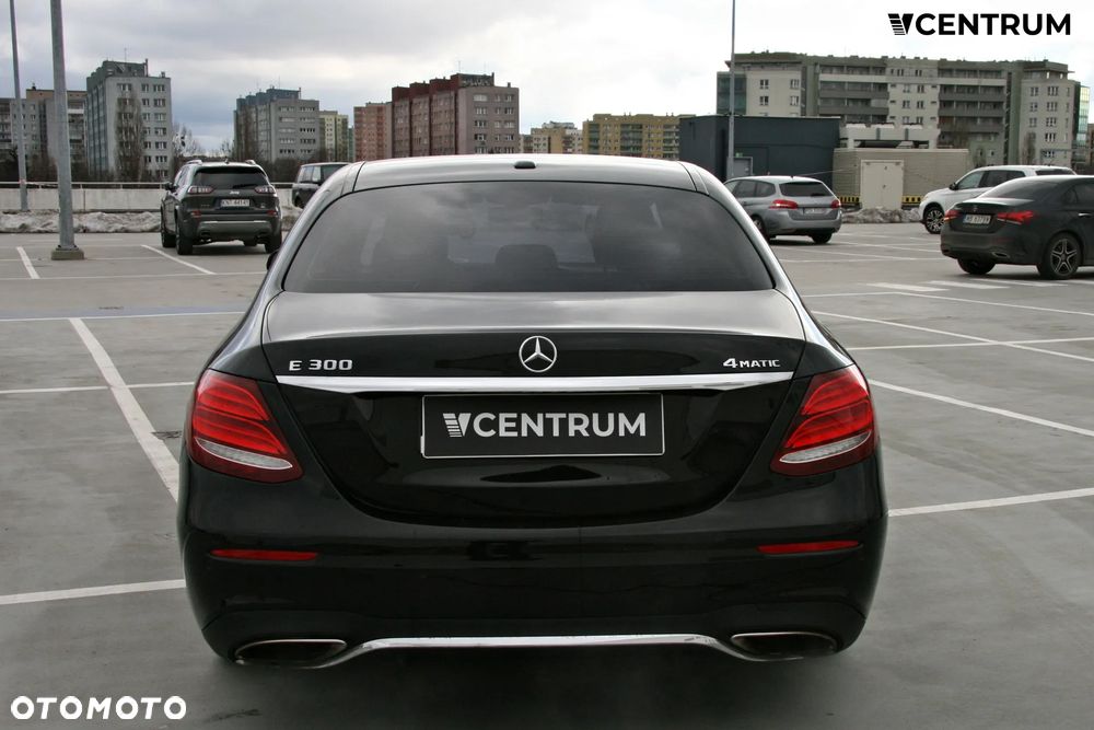 Mercedes-Benz Klasa E 300 9G-TRONIC AMG Line - 6