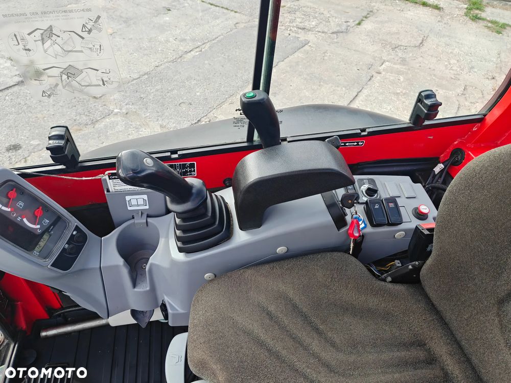 Kubota U27 - 13