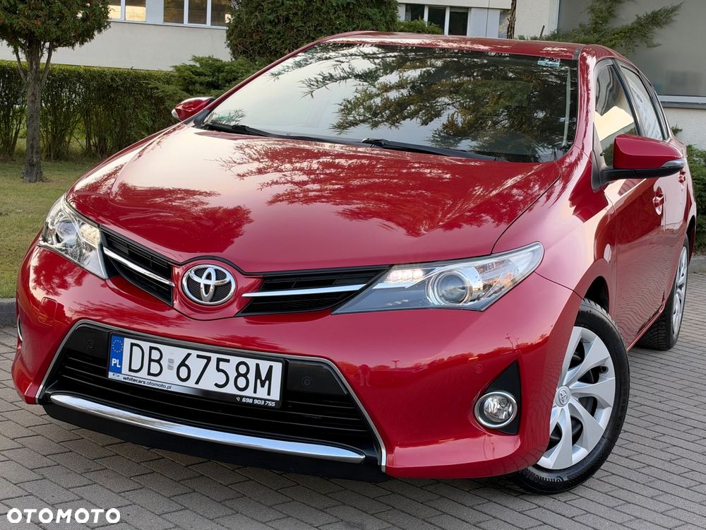 Toyota Auris 1.6 Valvematic Executive - 2