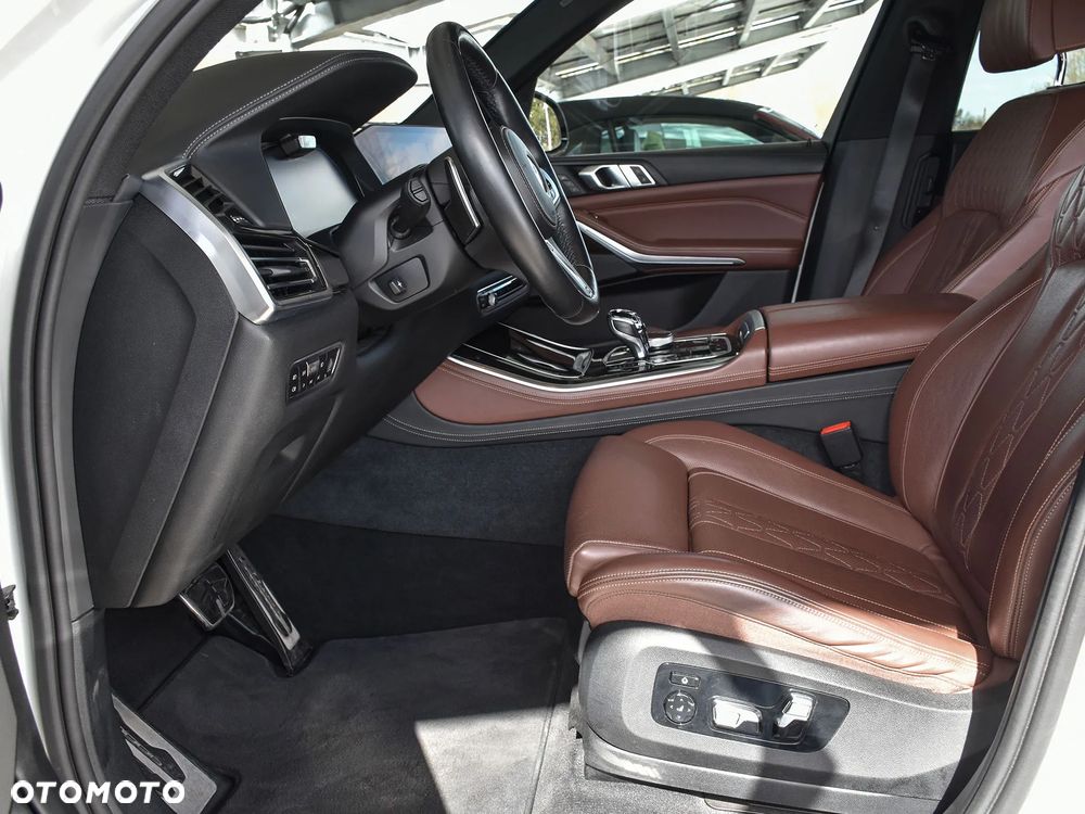 BMW X5 M M50d - 17