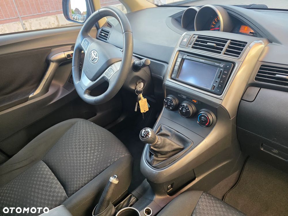 Toyota Verso 1.6 5-Sitzer Comfort - 23